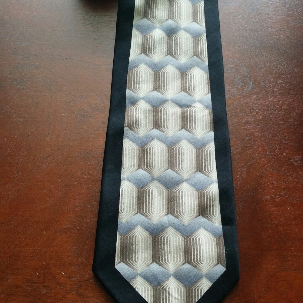 Pre-own Jacques Estier silk tie